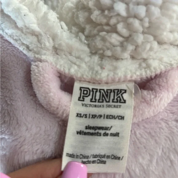 Victoria’s Secret Pink , Small Robe w/hoddie and  with Gold Accents, plush! - Picture 4 of 6